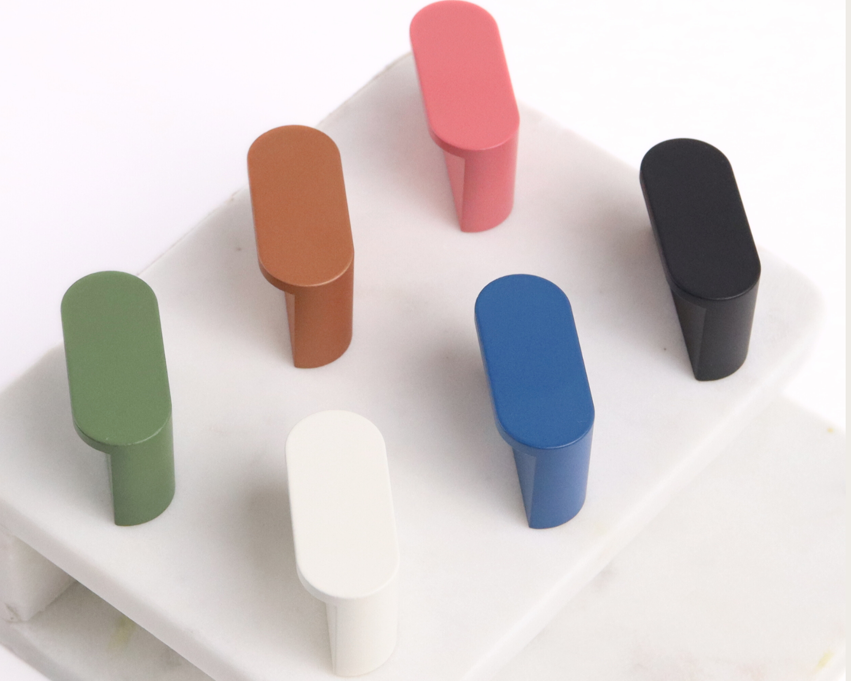 Product Highlight: Mid Century Modern Oval Knob