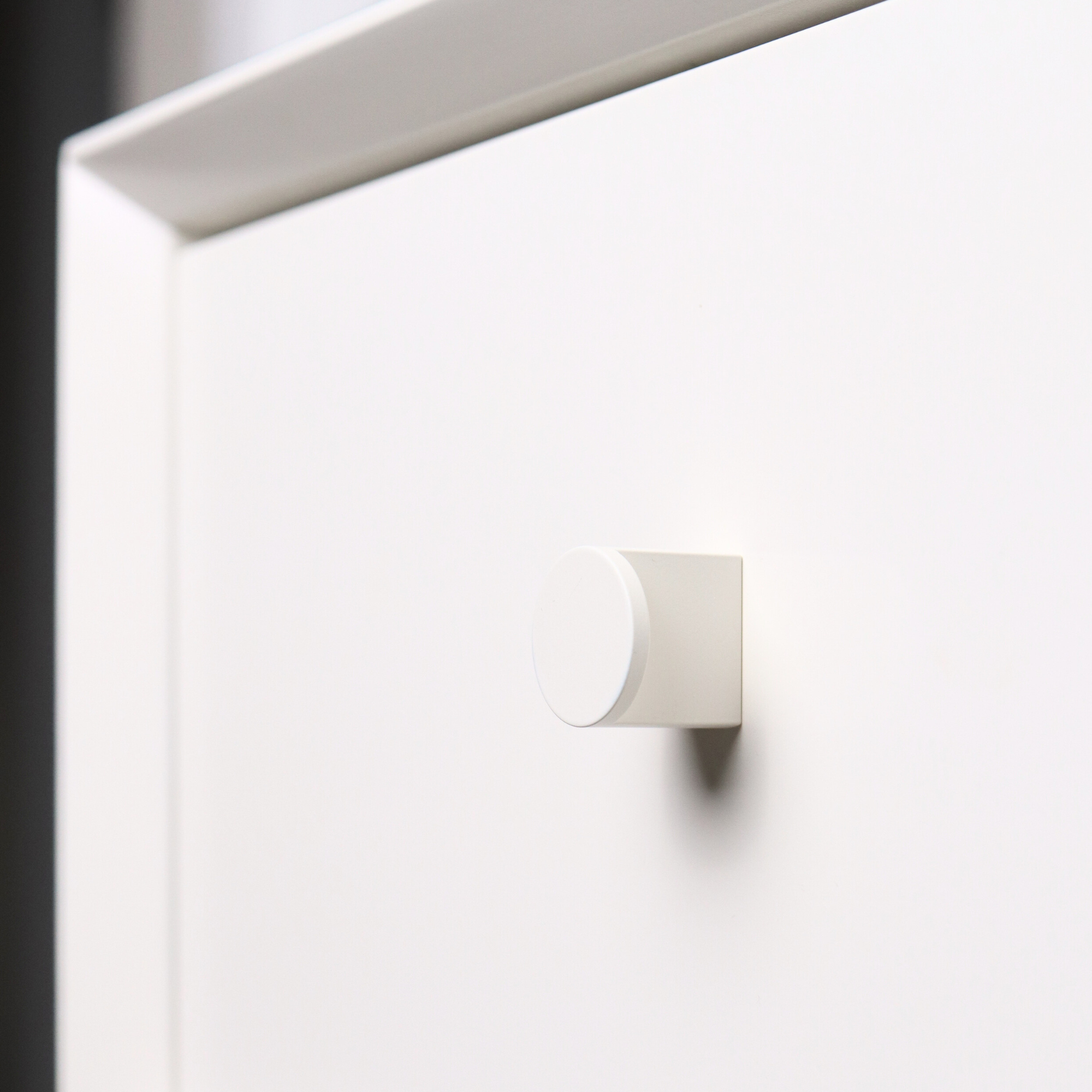 Snow white cutout cabinet knob