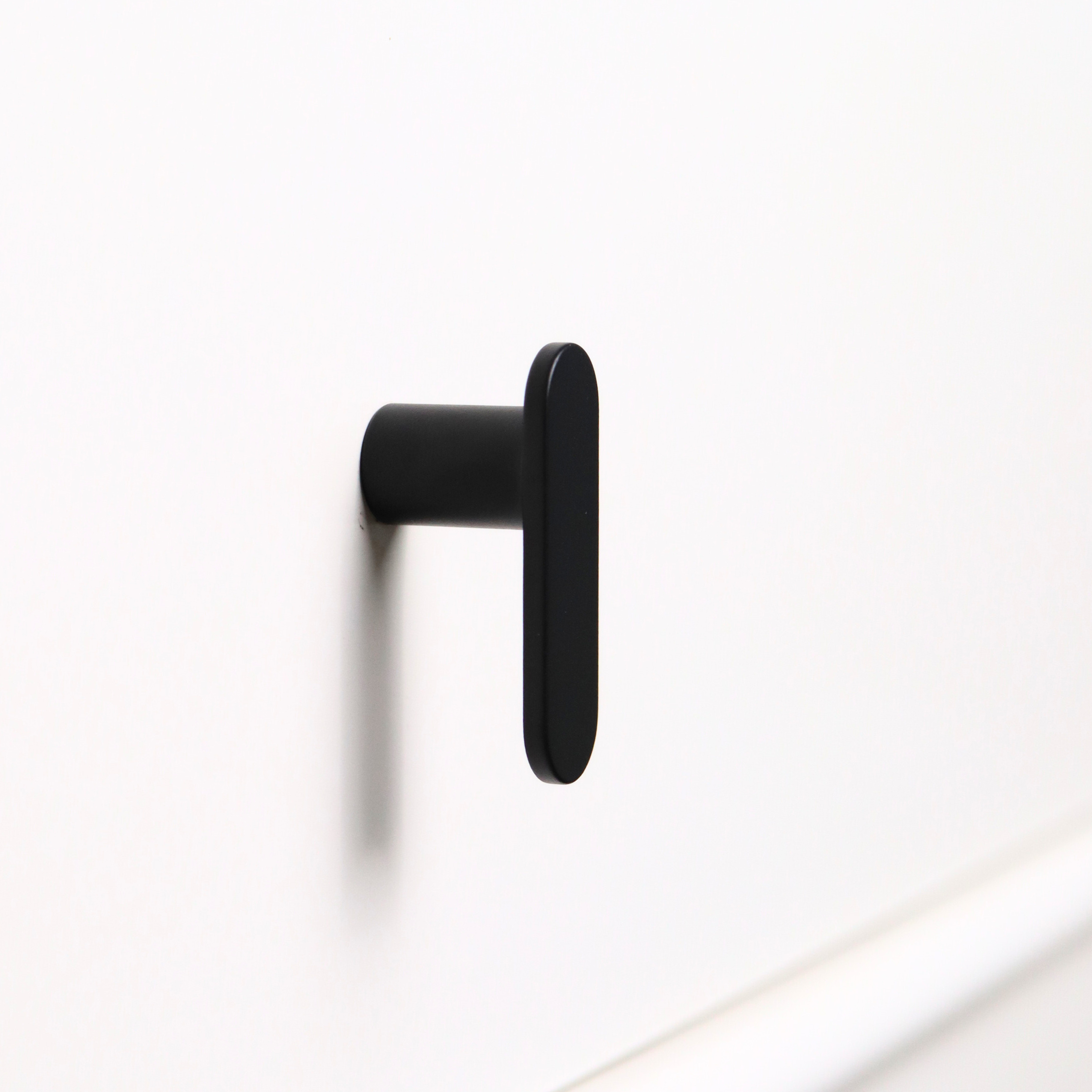 Charcoal black modern l-bar knob