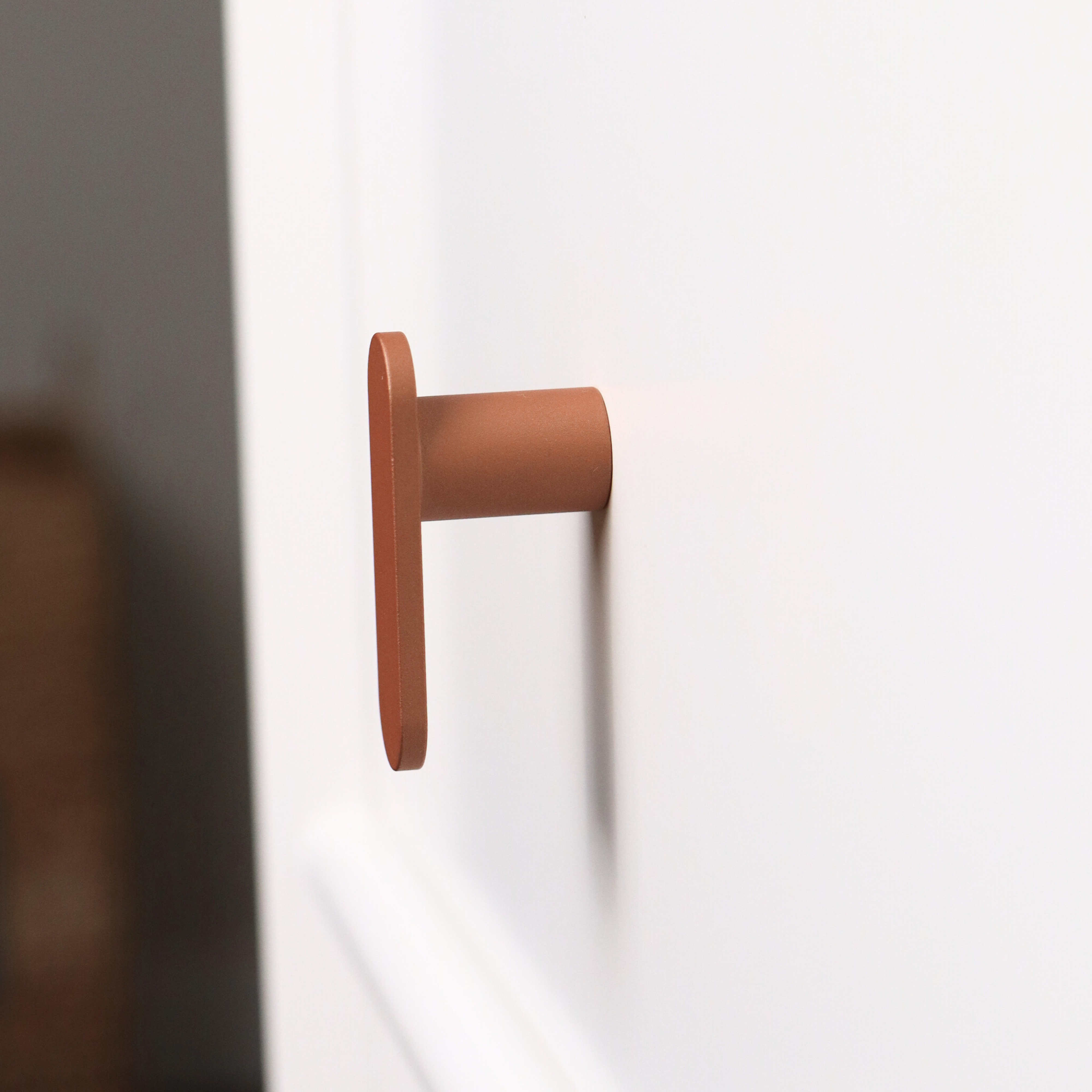Copper brown mid-century l-bar knob