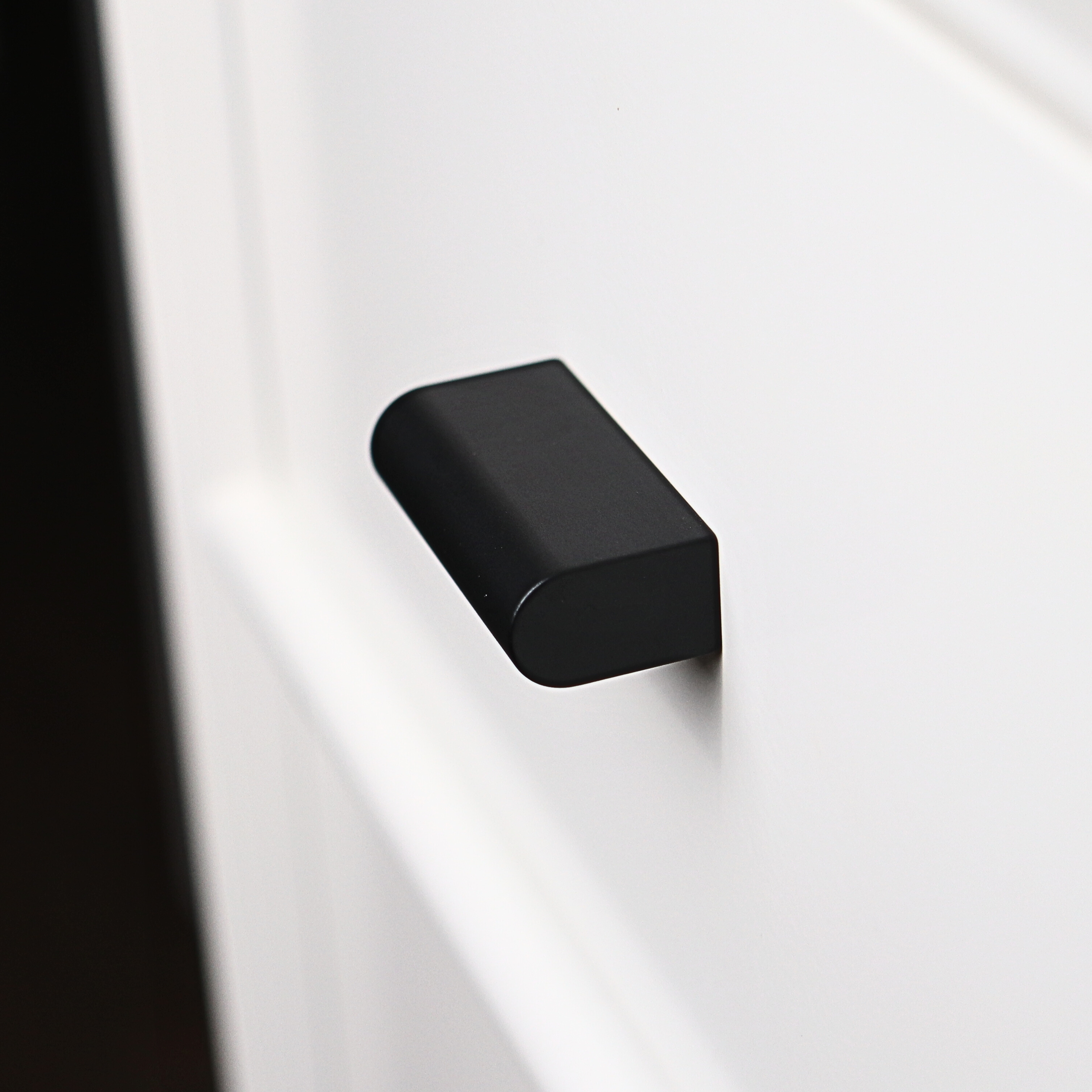 Charcoal black rectangle knob